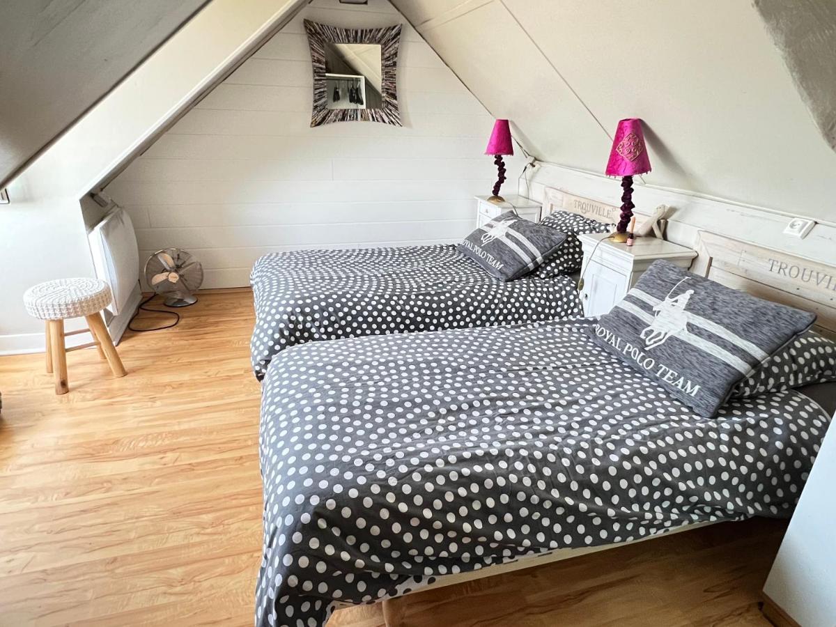 Location A Trouville Sur Mer Екстериор снимка